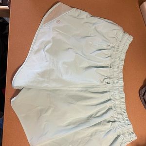 Lululemon Hotty Hot Low-Rise Lined Short 4"